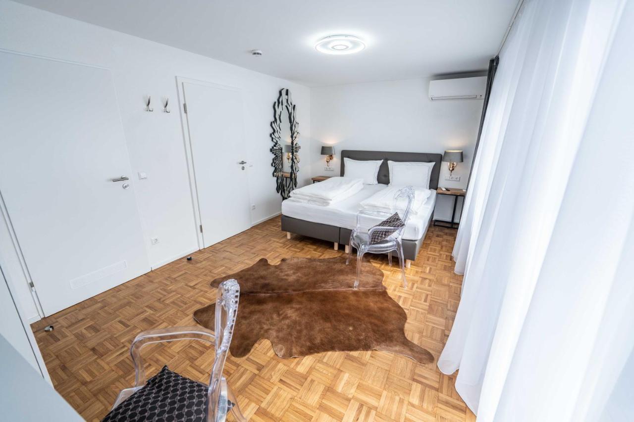 Fn L 6 Klimatisiert Mit Balkon Apartment Friedrichshafen