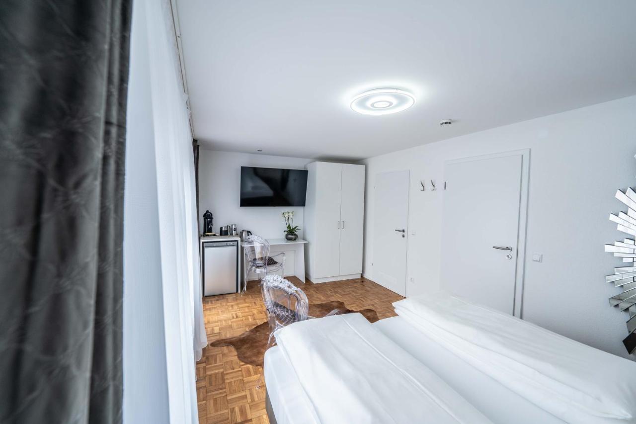 Fn L 6 Klimatisiert Mit Balkon Friedrichshafen